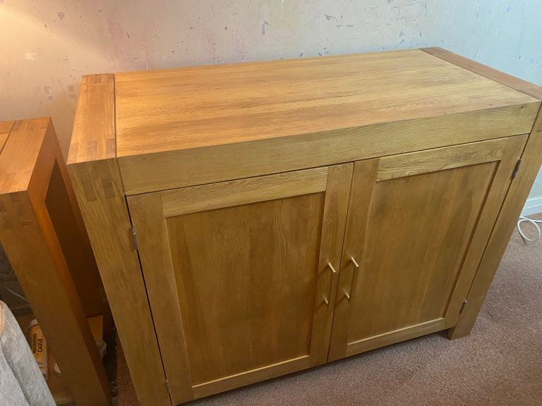 Solid Oak 2 Door Sideboard