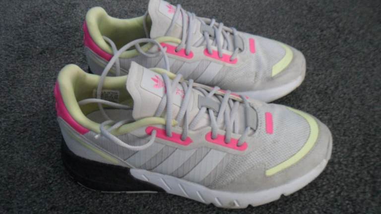 Girls/Ladies Trainers