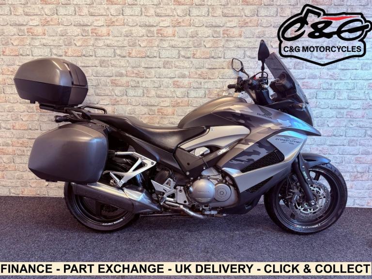 2012 Honda VFR800x Crossrunner - Full Luggage - Abs - Heated grips 