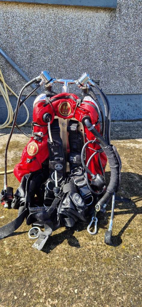 Tech diving equipment