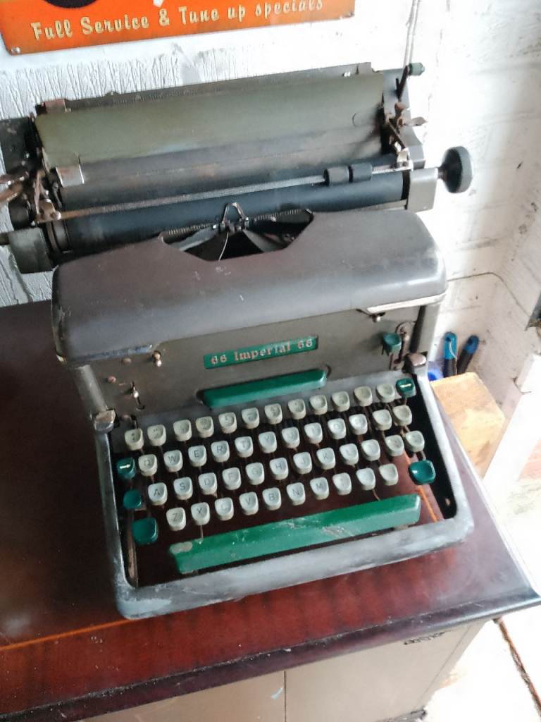 Antique Typewriter - Model Imperial 66