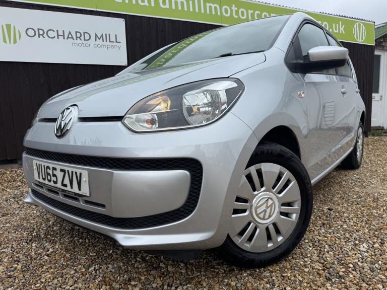 VOLKSWAGEN UP! 1.0 Move up! 2015