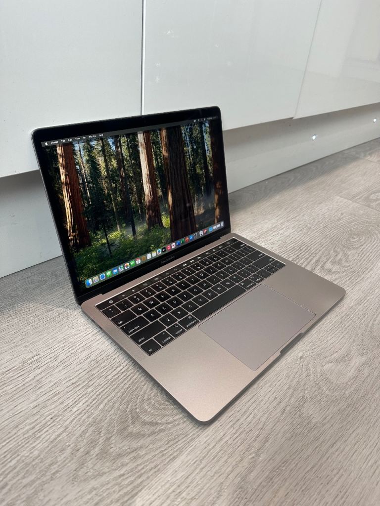 ✨  13” MacBook Pro - Touch Bar - Core i7 - 500GB Storage - 16GB RAM - MS Office - Ref 5