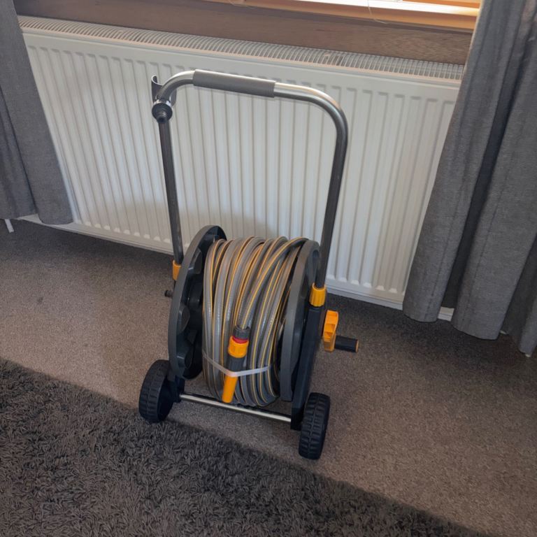 Hozelock 60m Assembled Hose Cart with 50m Garden Hose Pipe, Handle & Wheels