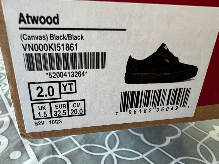 image for Trainers shoes size 1.5