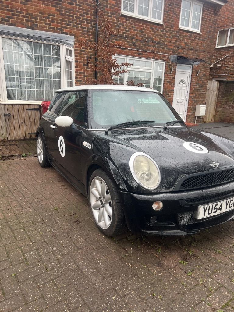 Automatic.Mini, HATCHBACK, Hatchback, 2004, Semi-Auto, 1598 (cc), 3 doors