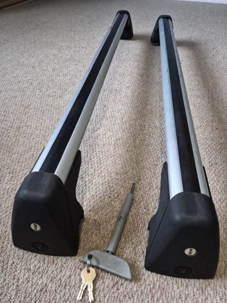 Roof Bars for Vauxhall Insignia Estate. Genuine Vauxhall Brand 32026170