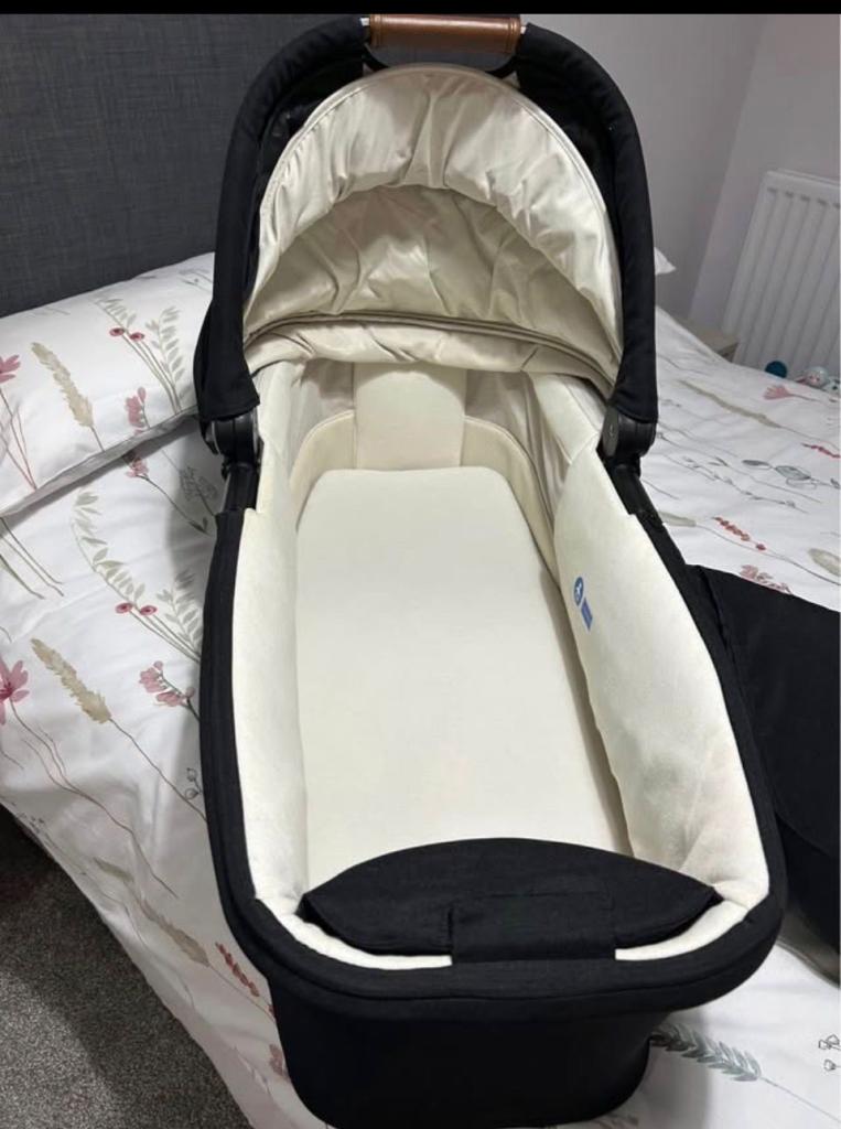 Nuna Mixx carrycot/bassinet