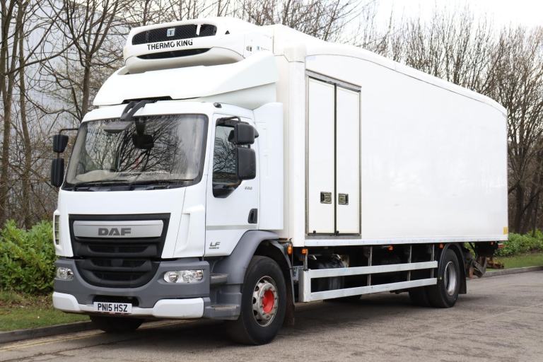 DAF LF 220 4X2 THERMOKING T-1000R FRIDGE FREEZER (2015)