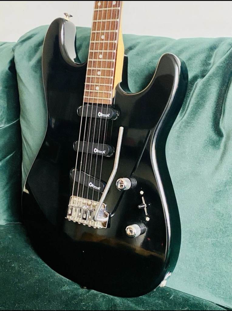 Charvette by charvel