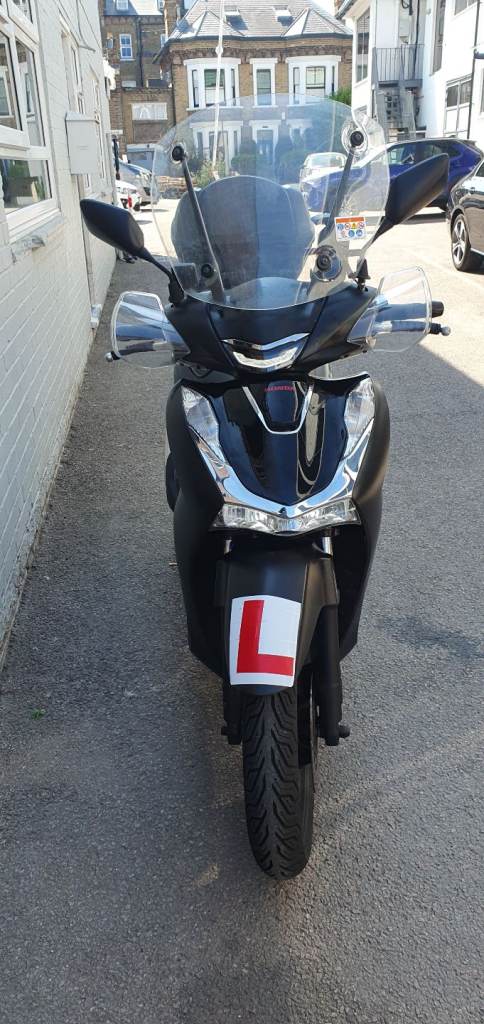 Honda, SH, 2023 125(cc) not Forza Pcx yamaha Xmax
