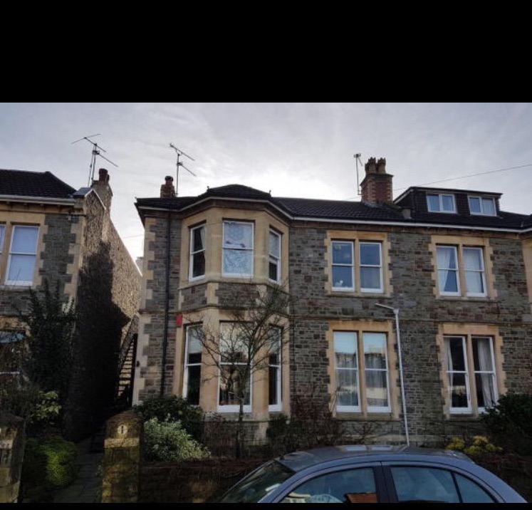 Spacious double bed room in redland bs6