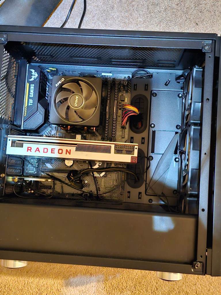 Gaming PC - Ryzen 7 2700X | 32GB RAM | Radeon VII 16GB