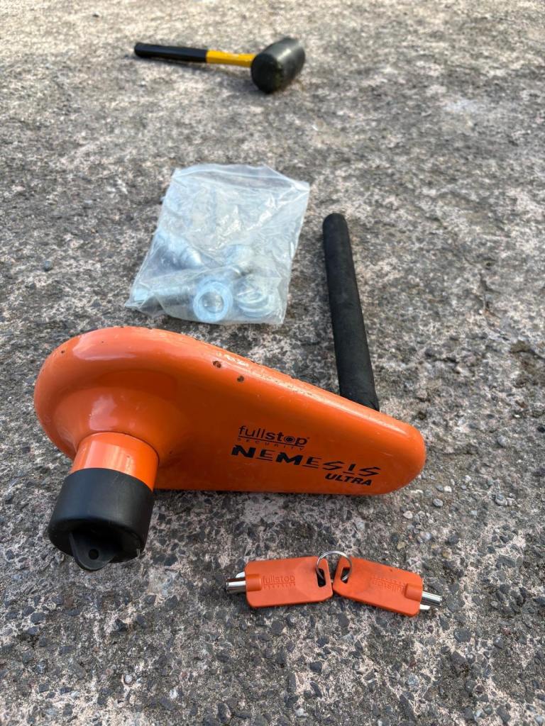 Caravan wheel lock