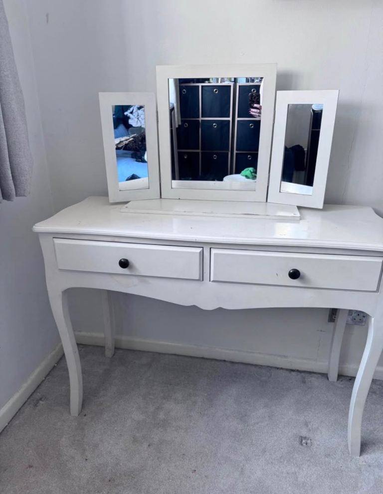 White Dressing Table with Tri-Fold Mirror and Drawers