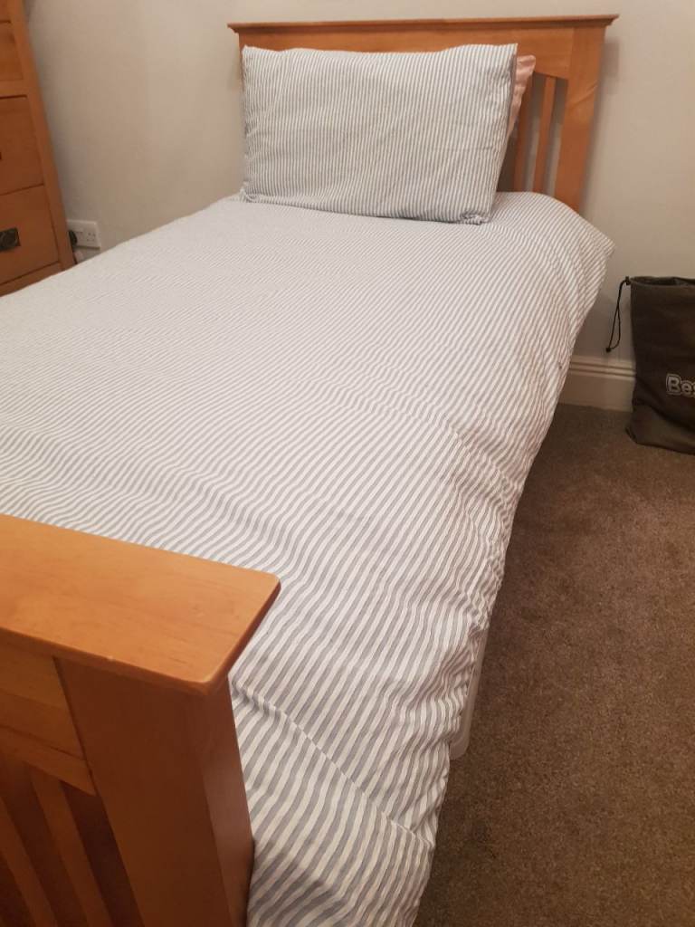 Solid Oak single bed