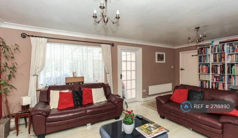 1 bedroom in High Street, Needingworth, St. Ives, PE27 (#2718890)