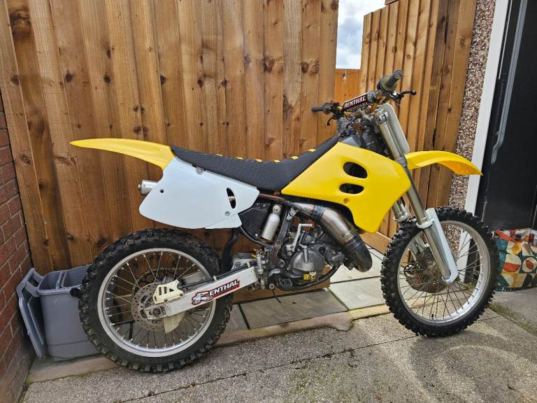 SUZUKI RM 125 SUPER EVO MINT