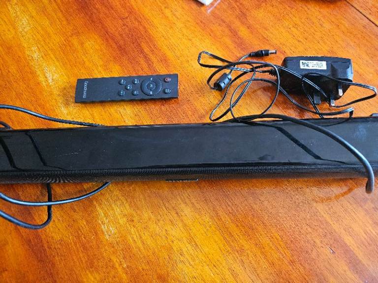Goodmans Soundbar with Remote and Power Supply