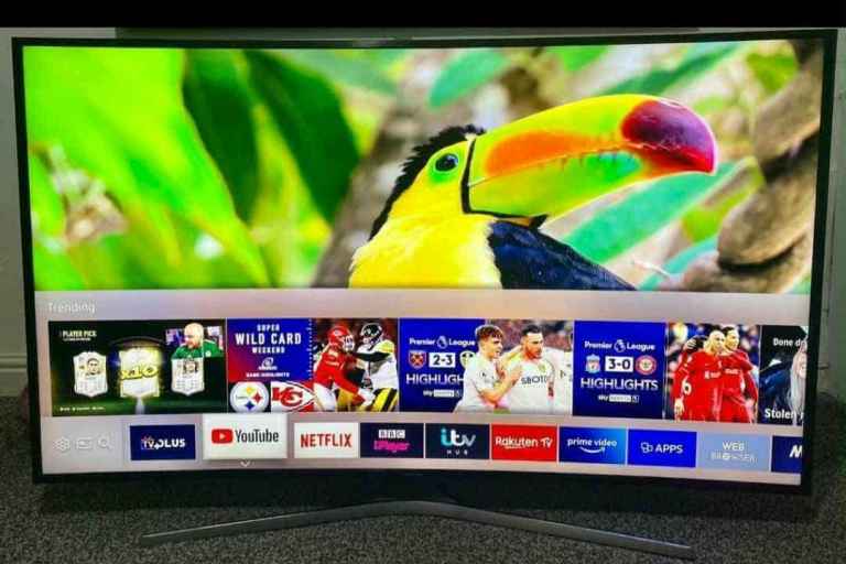 UHD 4K Samsung Smart 40inch TV 