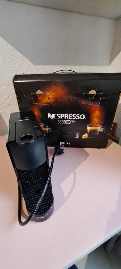 Krups Nespresso Essenza Mini Capsule Coffee Maker, 19-Bar