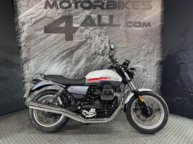 MOTO GUZZI V7 IV SPECIAL 2024