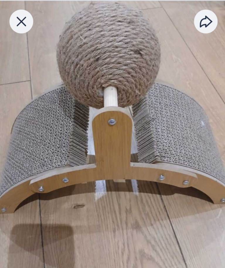 Cat scratcher