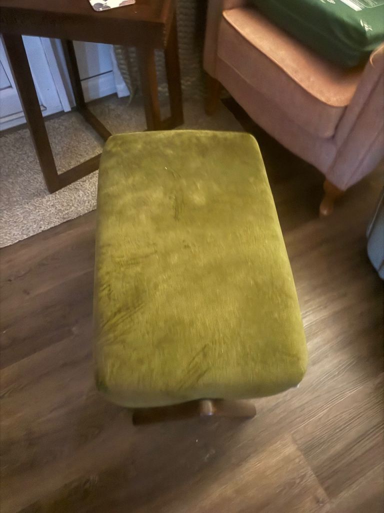 Dark green velvet style foot stool 