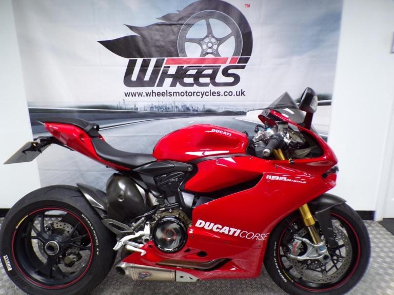 2013 DUCATI 1199 PANIGALE S V2 ABS MODEL WITH TERMIGNONI EXHAUST