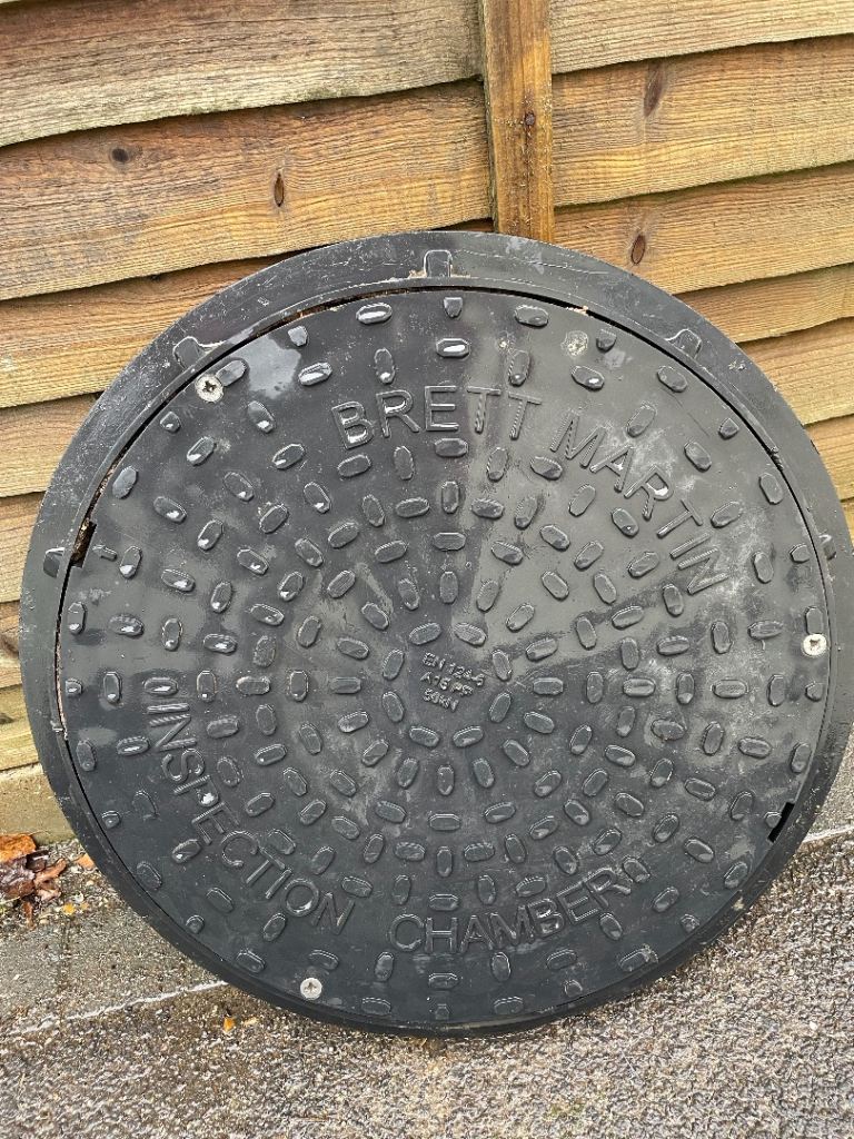 image for Driveway inspection cover complete 