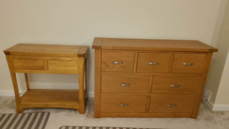 Chest of drawers