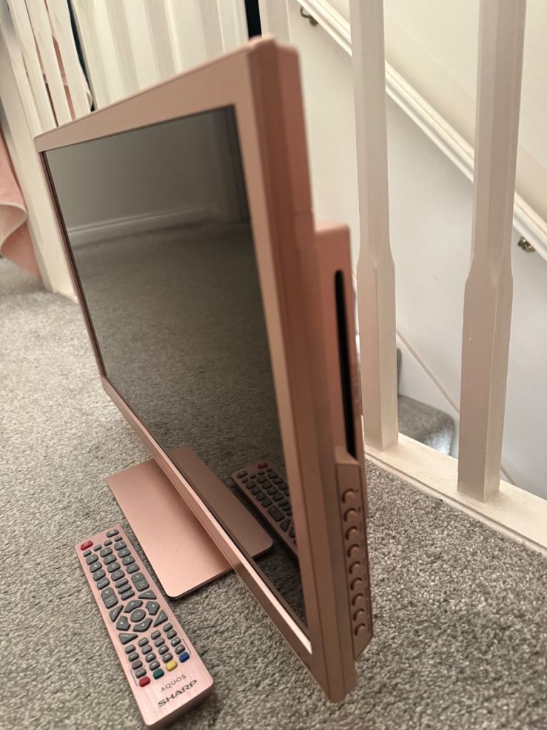 SHARP Smart TV with Built-in DVD Player - Rose Gold