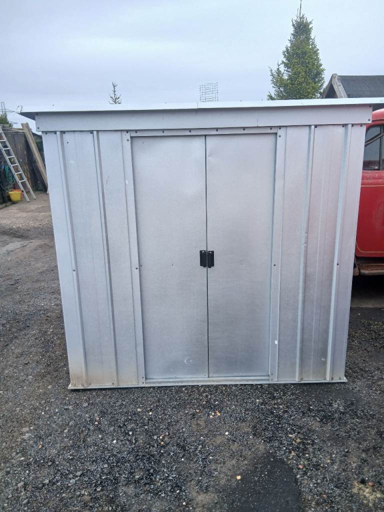 Garden  shed 
