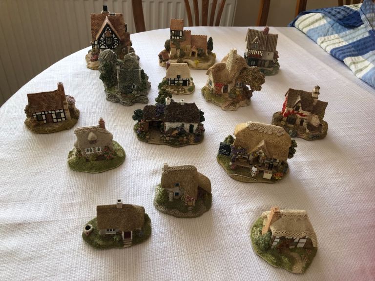 Lilliput Lane Cottages