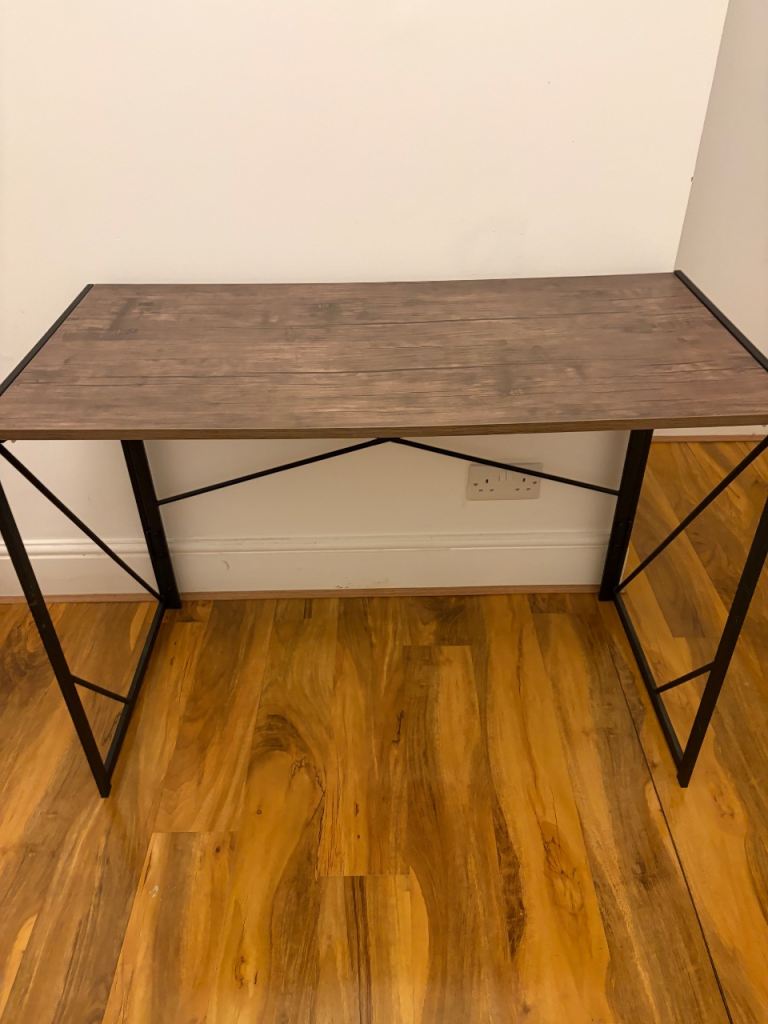 Folding table/desk