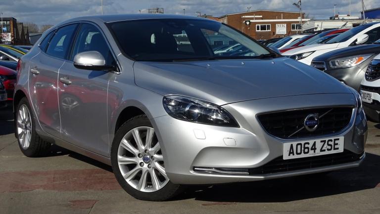 VOLVO V40 1.6 SE Lux D2 (115hp) Silver Manual Diesel 2014