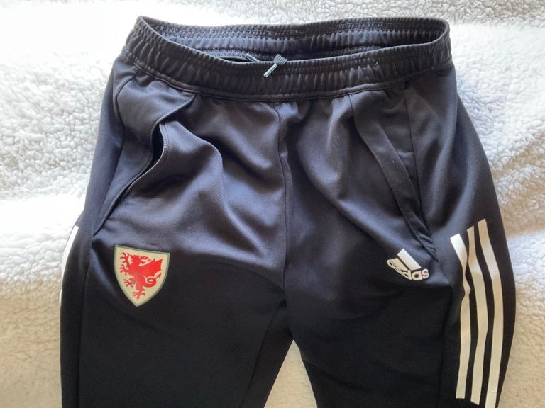 Adidas Wales Football Tracksuit Bottoms – Black, Good Condition