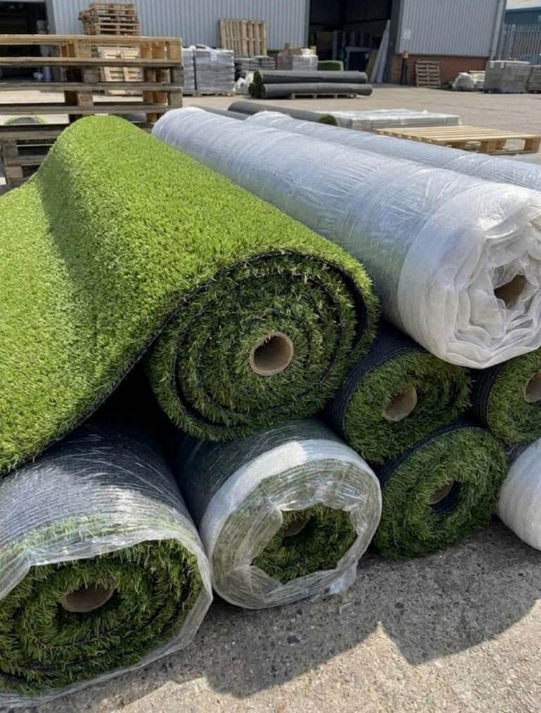 Cut to Size | £11.50 sqm per | Artificial grass Premium 30mm