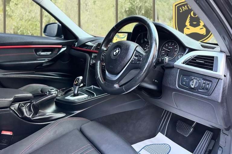  BMW 3 Series 1.5 318i Sport Saloon 4dr Petrol Auto Euro 6 (s/s) (136 ps) Petrol Automatic