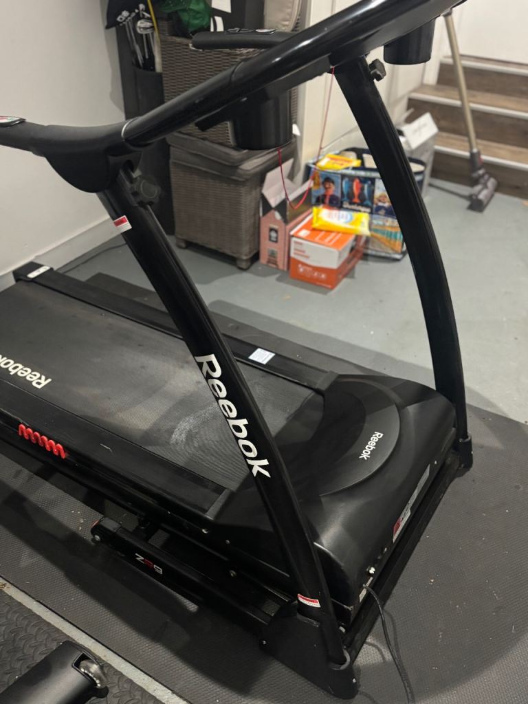 Reebok ZR9 Treadmill - good condition