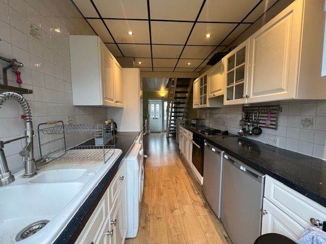 3 Bedroom House Whalebone Lane North RM6 6RB