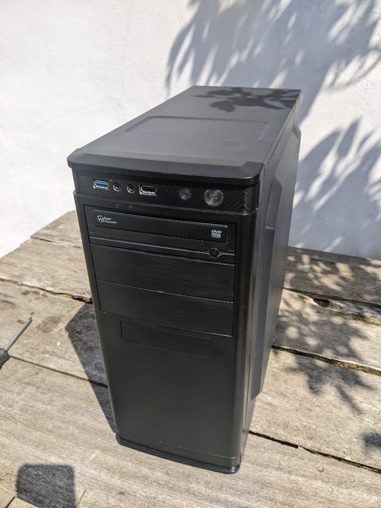 Entry level Gaming PC: x79 Intel 8 core16 thread CPU, New AMD Rx550 4Gb, 16GB Ram