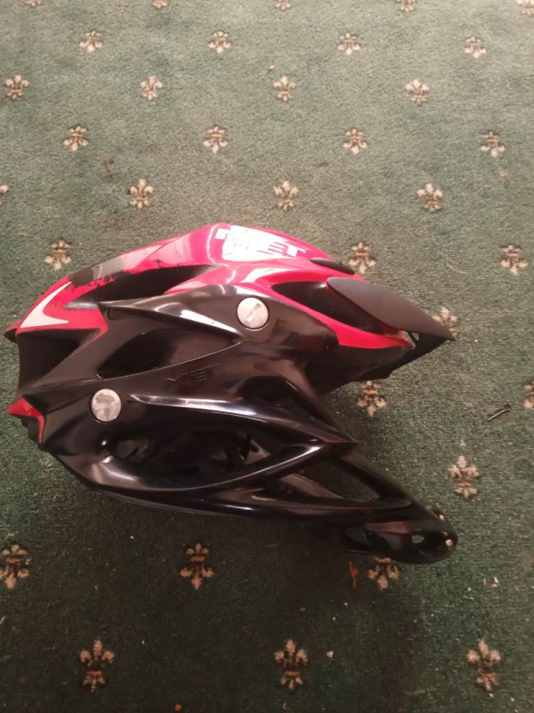 Price drop Met parachute full face helmet with goggles 