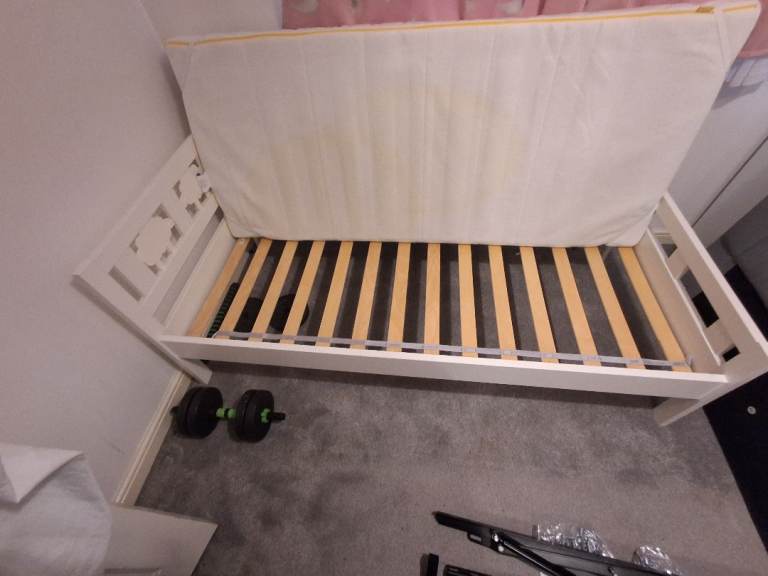 Kids bed