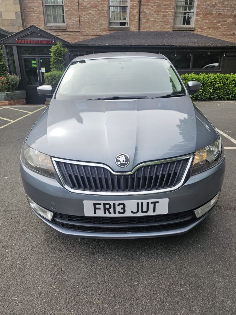 Skoda, RAPID, Hatchback, 2013, Semi-Auto, 1390 (cc), 5 doors