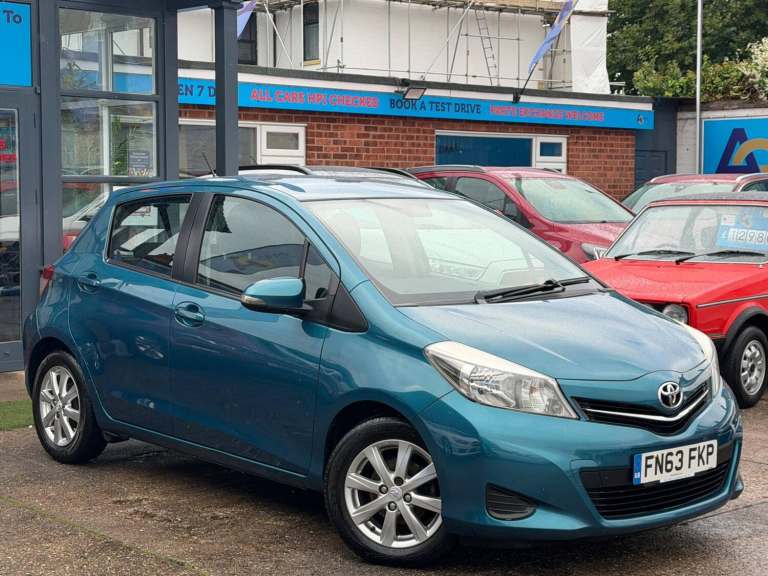 2013 Toyota Yaris 1.33 Dual VVT-i TR Hatchback 5dr Petrol Manual Euro 5 (101 ps) HATCHBACK Petrol...