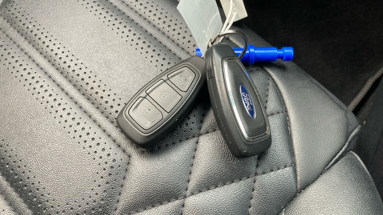 2023 Ford Puma 1.0 EcoBoost Hybrid mHEV 155 ST-Line Vignale 5dr Petrol Hatchback Hatchback Petrol...