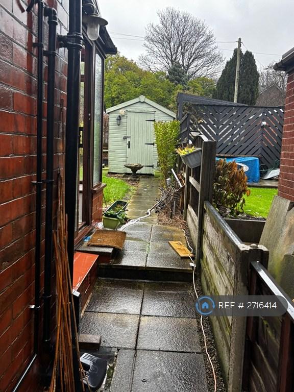 3 bedroom house in Railway Road, Chorley, PR6 (3 bed) (#2716414)