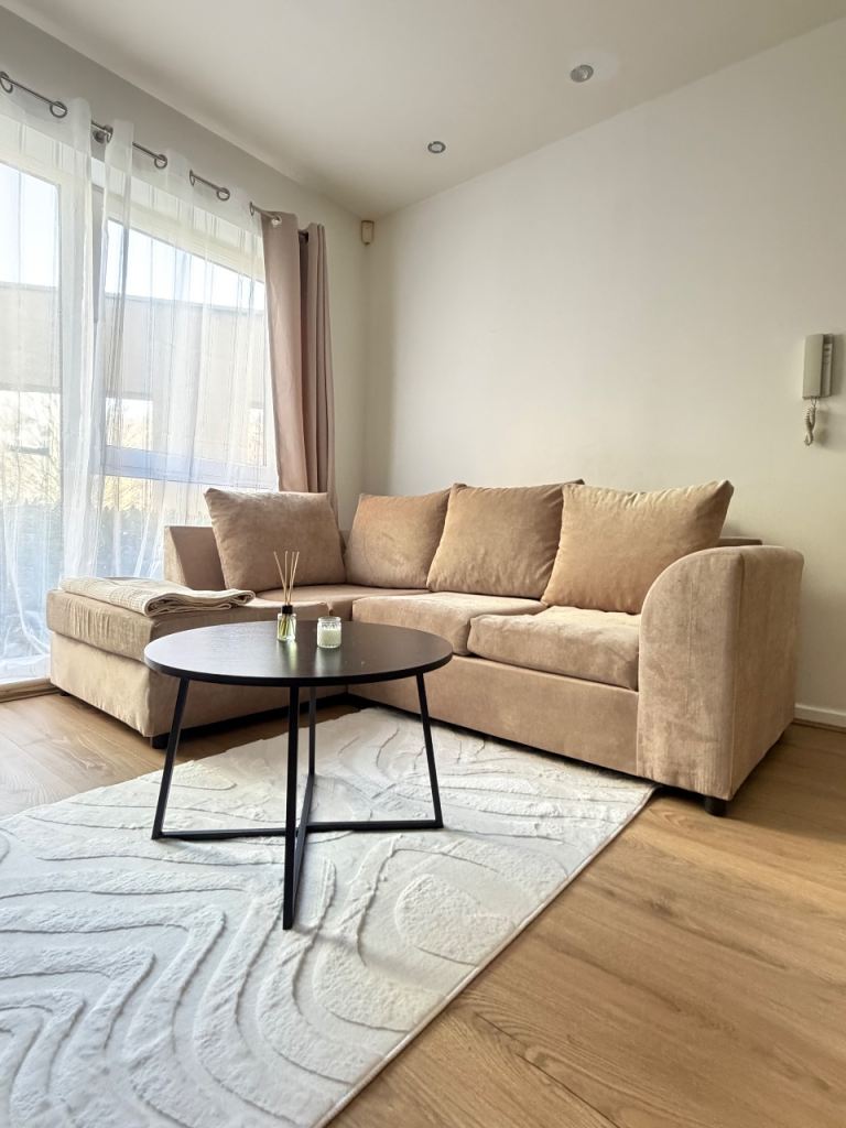 2 Bed 2 Bath Furnished Flat