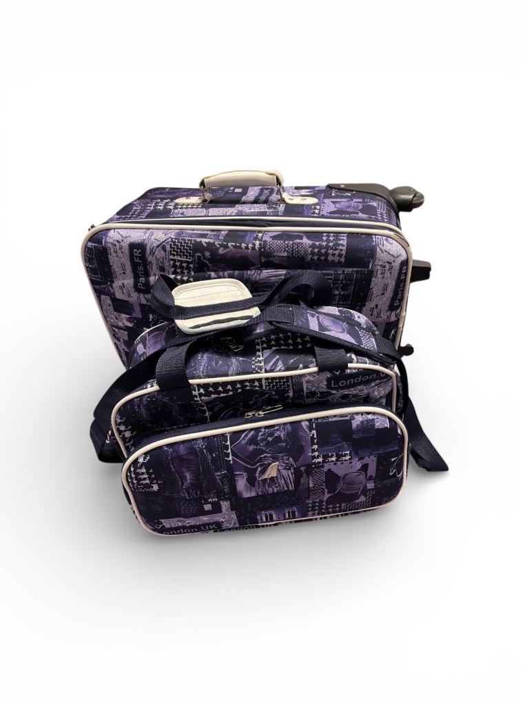 Luggage set - fashionable weekender suitcase with wheels and shoulder bag